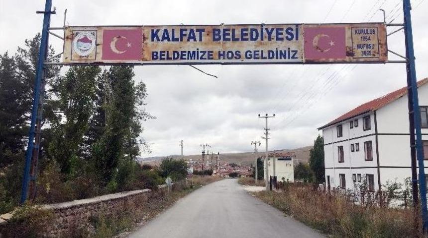 İngiliz Bakanın S&uuml;lalesinin Lakabı "sarıoğlangiller"miş