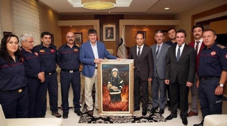 Antalya B&uuml;y&uuml;kşehir İtfaiyesine Yeni Ara&ccedil;lar Geliyor