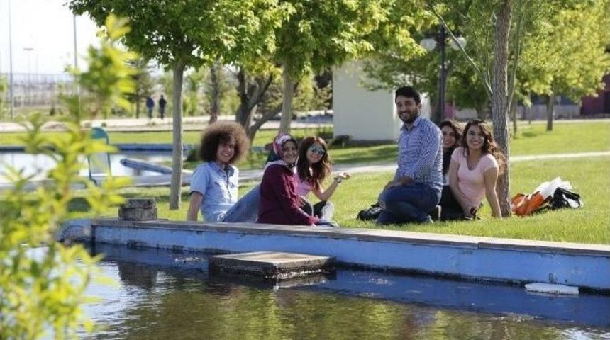 &Ouml;mer Halisdemir &Uuml;niversitesi 27 Bin &Ouml;ğrencisi İle Yeni Eğitim &Ouml;ğretim Yılına Başladı