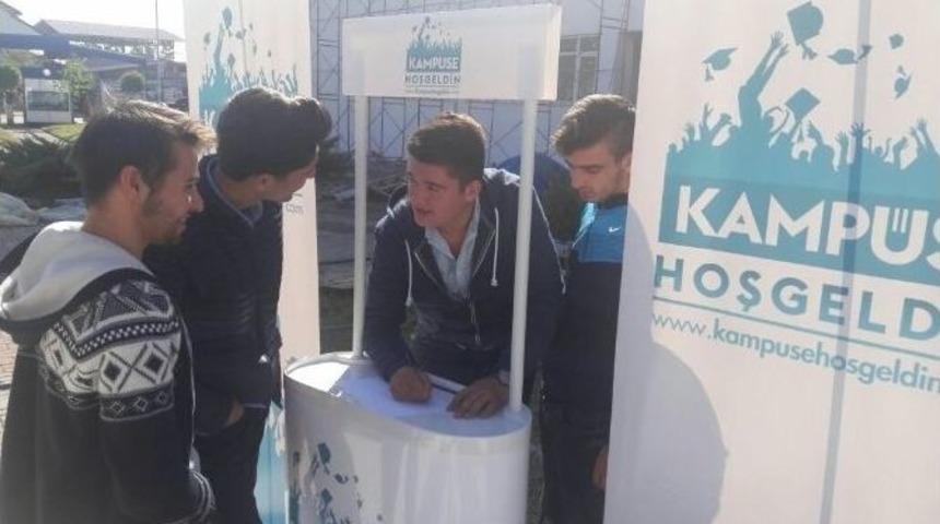 &Uuml;niak&rsquo;tan &Ouml;ğrencilere Destek