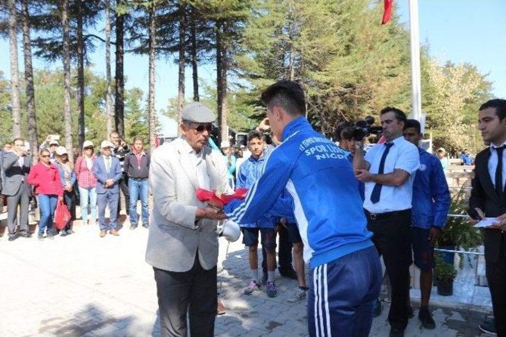 2 Bin 500 Öğrenci, Ömer Halisdemir’in Kabrini Ziyaret Etti G4