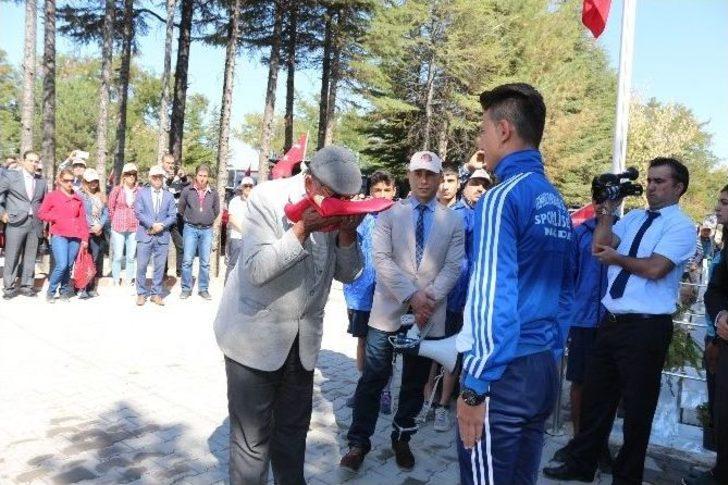 2 Bin 500 Öğrenci, Ömer Halisdemir’in Kabrini Ziyaret Etti G5