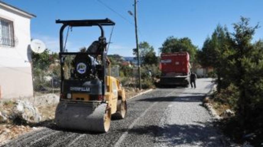 Erdemli Belediyesi, Yayla Yollarını Asfaltlıyor