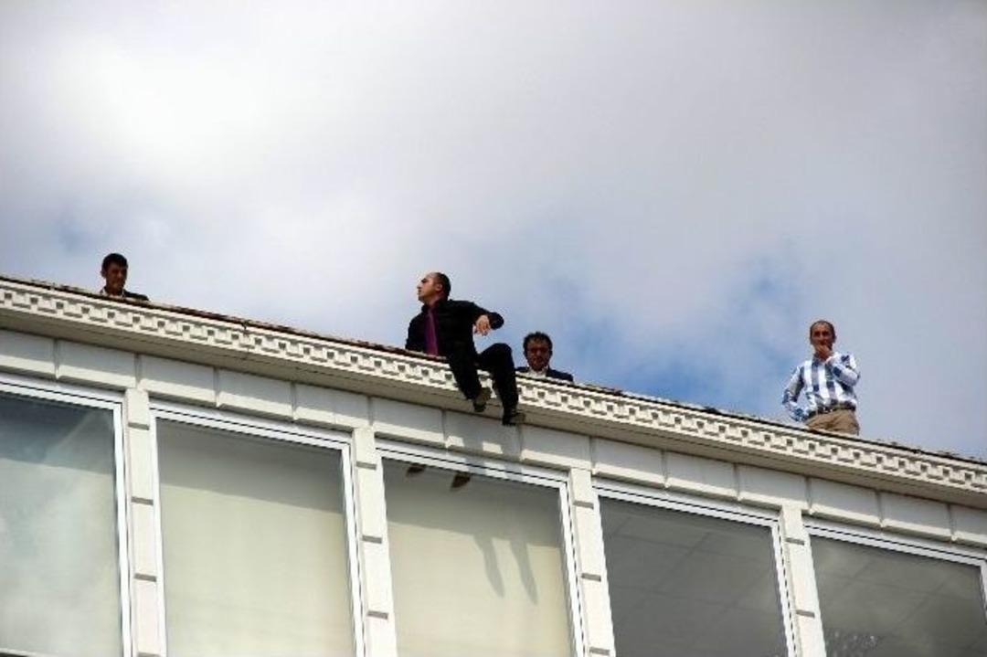 İşten &Ccedil;ıkarıldılar, &Ccedil;atıya &Ccedil;ıktılar