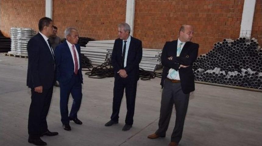 Genel M&uuml;d&uuml;r Coşkun Mesaisine Muradiye&rsquo;deki Depoda Başladı