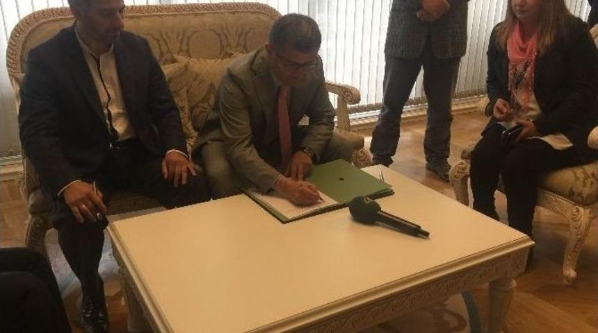 &Uuml;sk&uuml;dar Belediyesi&rsquo;nde Toplu İş S&ouml;zleşmesi İmzalandı