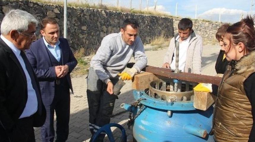 Kars Belediyesi İ&ccedil;me Suyu Arıtma Tesisleri&rsquo;nde Bakım Onarım Yaptı