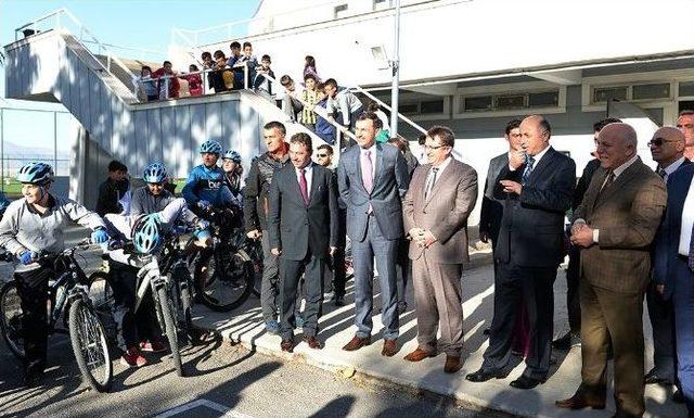 “ben De Yüzüyorum Ve Pedallı Yorum Projesi” Start Aldı