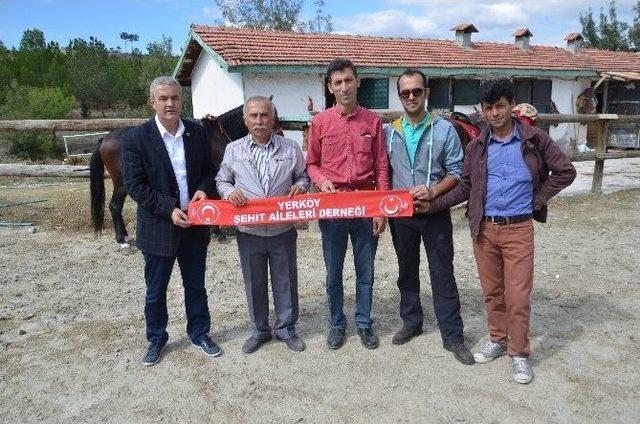 Şehit Mustafa Ayna Anısına At Yarışları Düzenleniyor