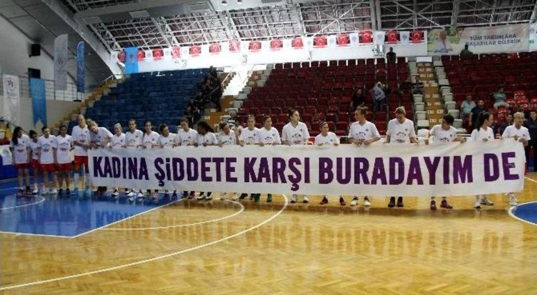 &Ouml;zgecan Basketbol Turnuvası Başladı
