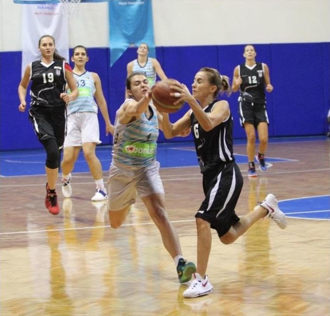 Fenerbah&ccedil;e, Beşiktaş&rsquo;ı Farklı Yendi