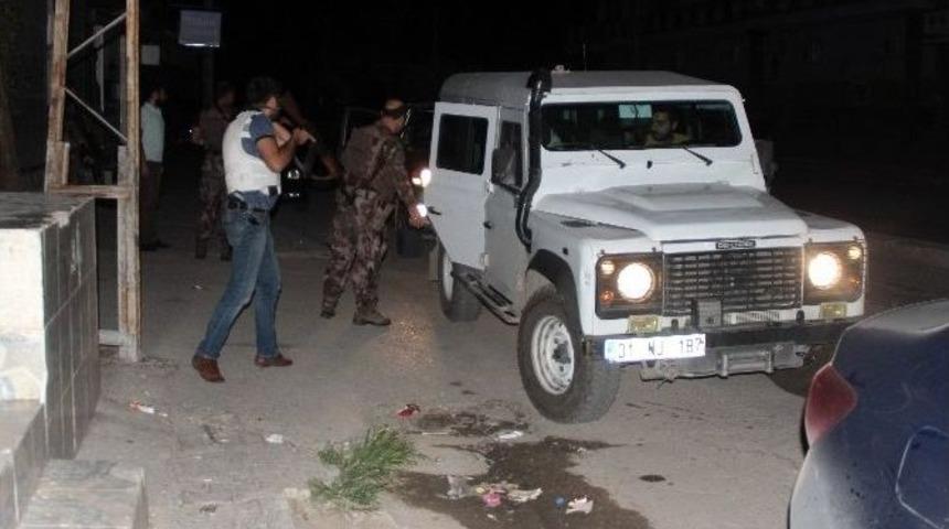 Uygulama Noktasına Ses Bombası Atıldı, Polis Operasyon Başlattı