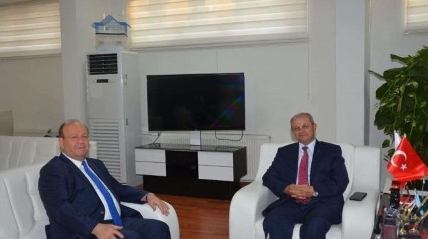 İl Emniyet M&uuml;d&uuml;r&uuml; B&ouml;ğ&uuml;rc&uuml;&rsquo;den Başkan &Ouml;zakcan&rsquo;a Veda Ziyareti