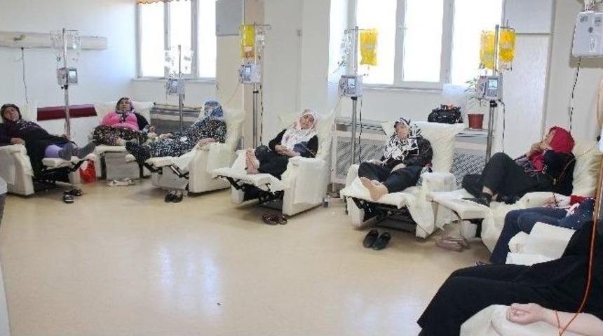 Ga&uuml;n Rekt&ouml;r&uuml; Prof. Dr. Ali G&uuml;r, Hastanelerde Hekim Yetersizliğinden Hizmetin Aksadığı İddialarına Cevap Verdi