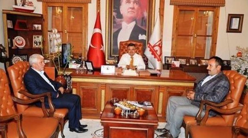 Ak Parti Yenipazar İl&ccedil;e Başkanı &Ccedil;ağlayan&rsquo;dan Bilecik Belediye Başkanı Yağcı&rsquo;ya Ziyaret