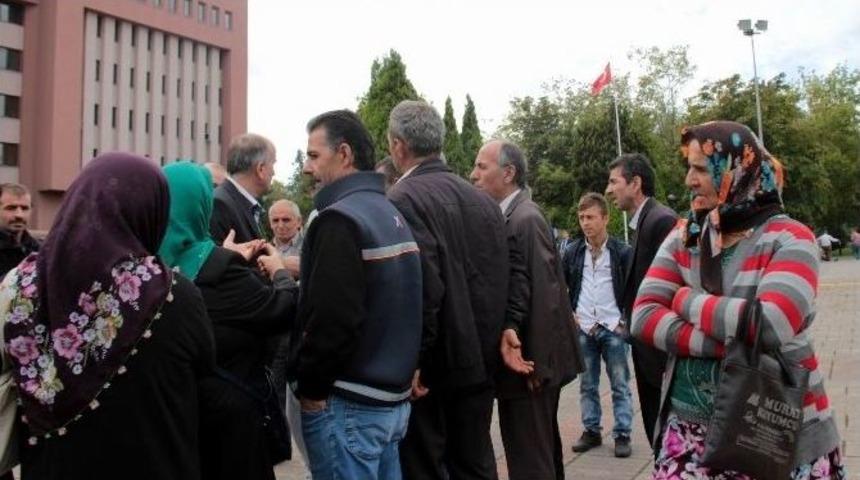 Velililerin İzinsiz Basın A&ccedil;ıklamasına M&uuml;dahale