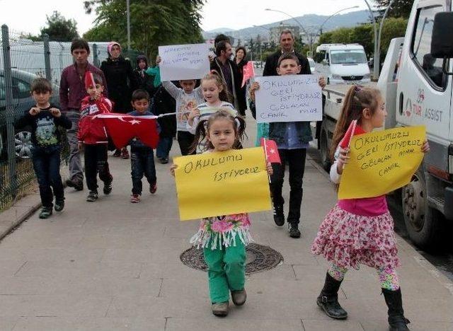 Velililerin İzinsiz Basın Açıklamasına Müdahale