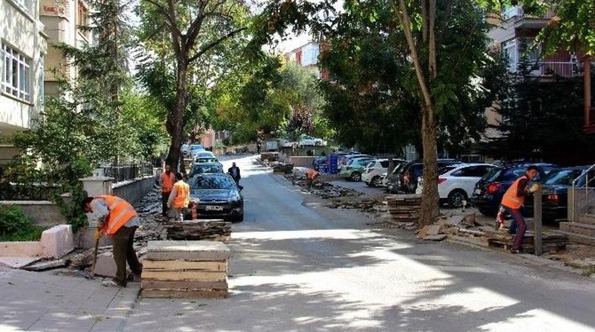 Ayrancı Sokaklarına Asfalt Kaldırım