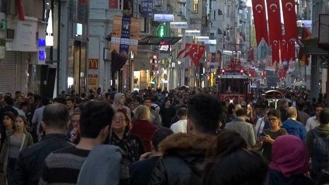 İstiklal Caddesi Antika Festivali İle Coştu