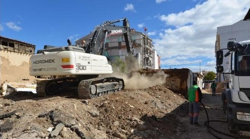 Şuana Kadar 113 Metruk Evin Yıkımı Ger&ccedil;ekleştirildi