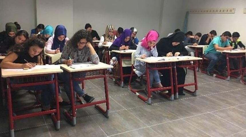Akademi Lise&rsquo;de Yeni D&ouml;nem İ&ccedil;in Sınav Yapıldı