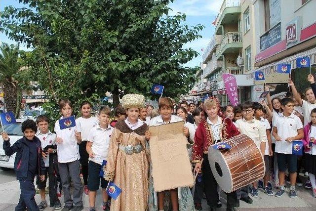 Karamanoğlu Mehmet Bey, Dil Bayramında Canlandırıldı