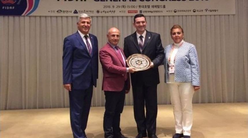 Başkan Akg&uuml;n&rsquo;e Kore&rsquo;de B&uuml;y&uuml;k Onur