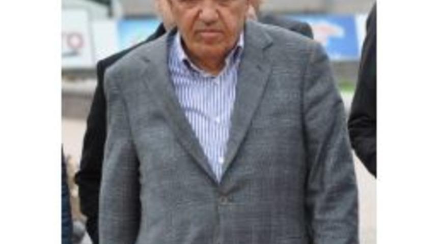 Kayseri Erciyesspor&rsquo;un Altyapısını Kapanmaktan Kayserispor başkanı Recep Mamur Kurtardı