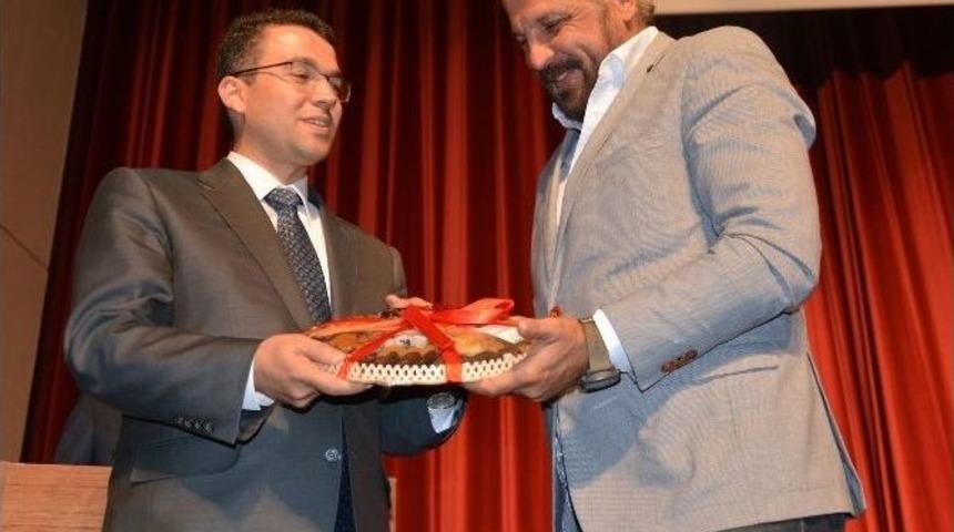G&uuml;venlik Uzmanı Mete Yarar: &ldquo;bu &Uuml;lke Dalgakıranlarını Yapmak Zorunda&rdquo;