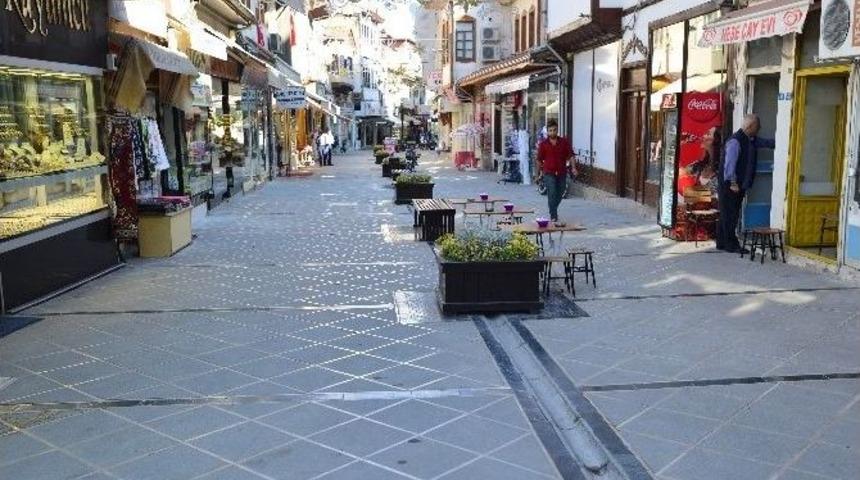 Kuyumcular &Ccedil;arşısı&rsquo;na Altın Dokunuş