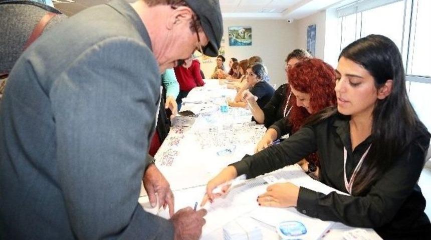 Ataşehir Belediyesinden İhtiya&ccedil; Sahiplerine Atakart