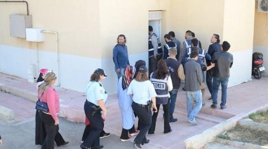 Karaman&rsquo;da Fet&ouml;/pdy&rsquo;den G&ouml;zaltına Alınan 16 Sağlık &Ccedil;alışanı Adliyeye Sevk Edildi