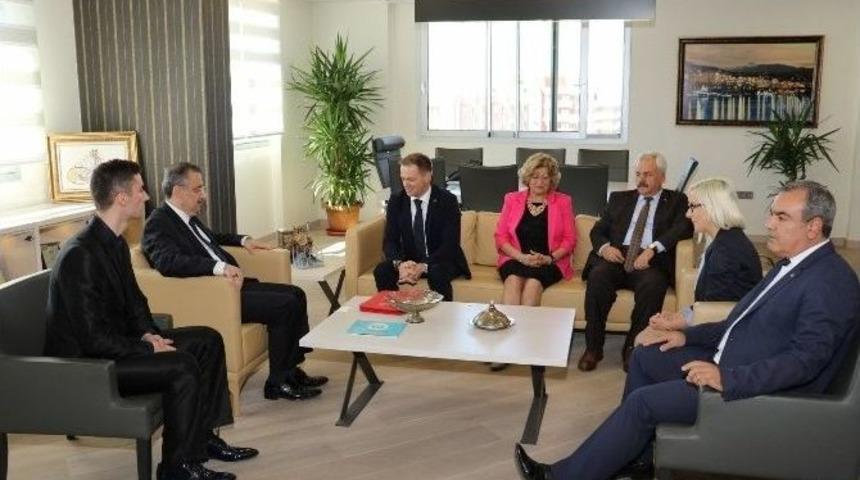 Arnavutluk B&uuml;y&uuml;kel&ccedil;isi Gazheli&rsquo;den Manisa B&uuml;y&uuml;kşehir&rsquo;e Ziyaret