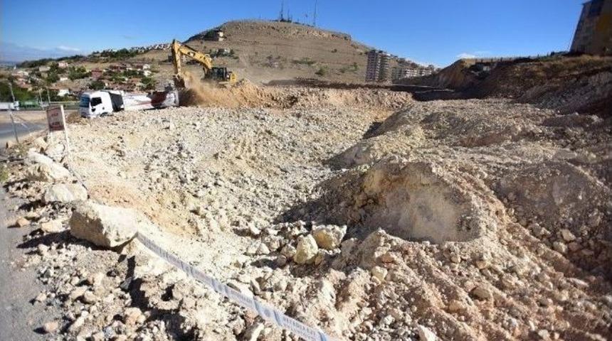 Battalgazi Yaşam Ve Spor Merkezi&rsquo;nin Temel Kazı &Ccedil;alışmaları Başladı