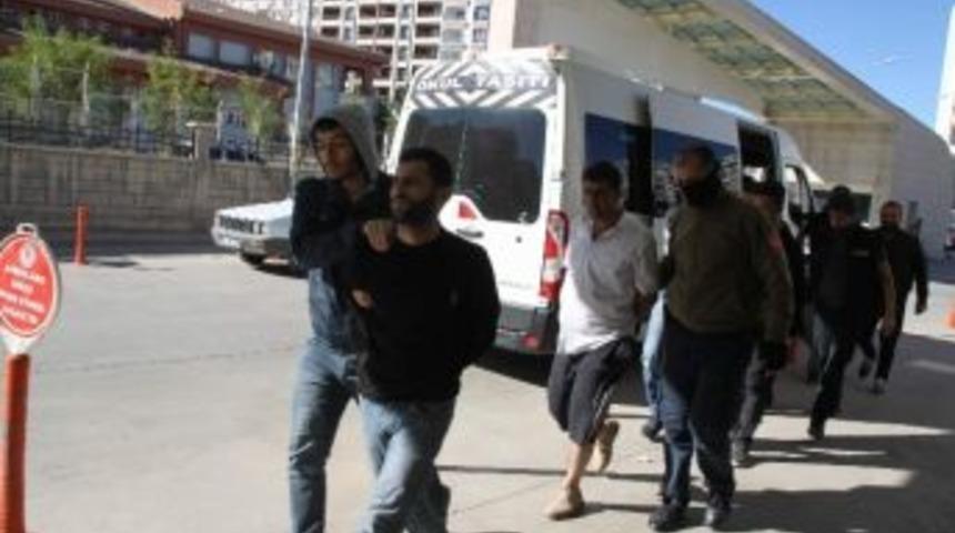 Siirt&rsquo;te Ter&ouml;r Operasyonu: 20 G&ouml;zaltı