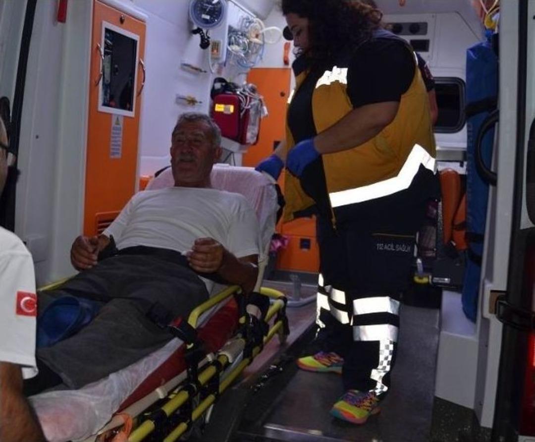 Denizin Ortasında Fenalaşan Balık&ccedil;ının İmdadına 112 Ekipleri Yetişti