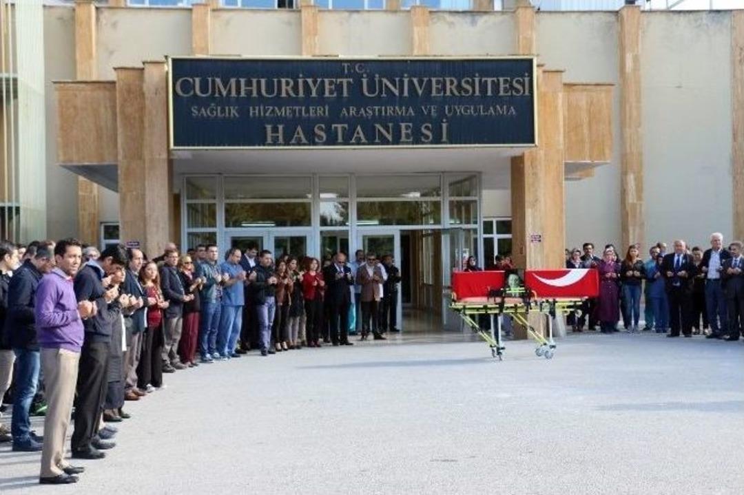 Kalp Profes&ouml;r&uuml;, Kalp Krizi Ge&ccedil;irerek Yaşamını Yitirdi