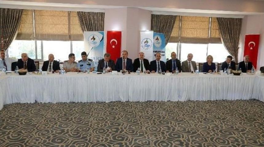 Başkan G&uuml;rlesin Muhtarlarla Buluştu