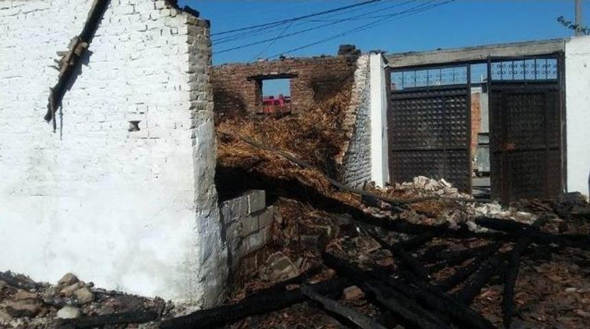 Saruhanlı&rsquo;da 3 Ev K&uuml;l Oldu