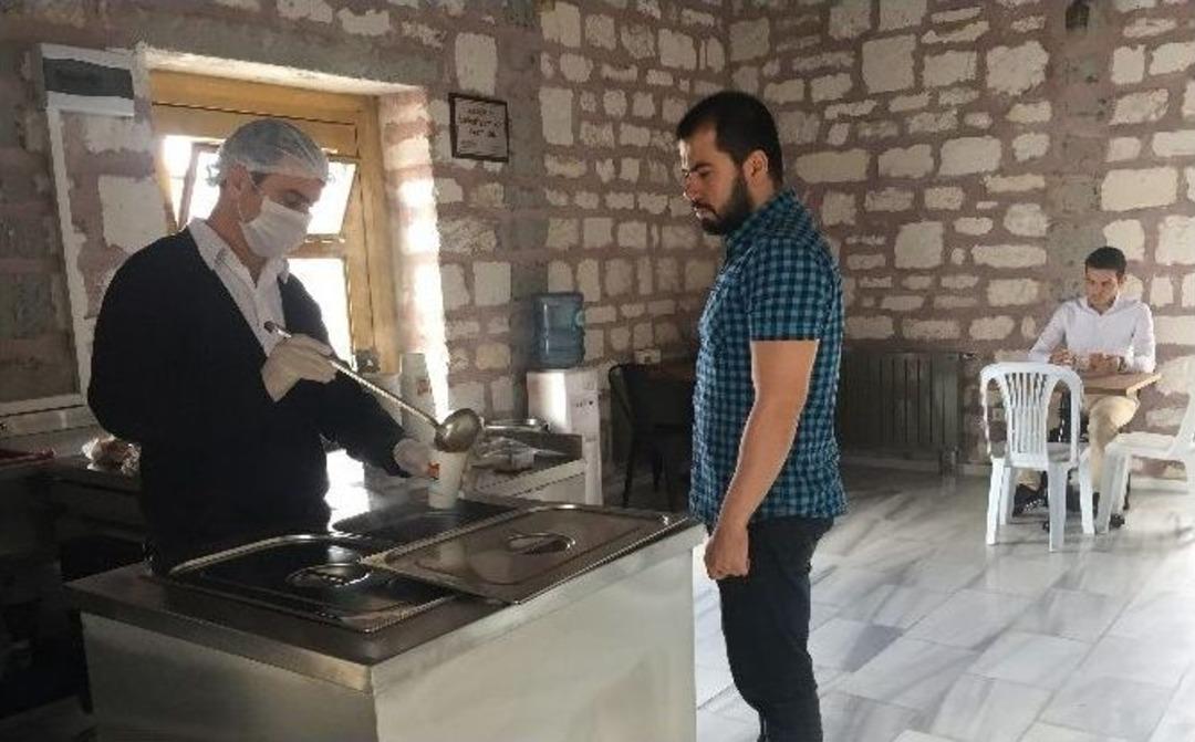 (&ouml;zel Haber) Bu K&uuml;t&uuml;phanede &Ccedil;ay, &Ccedil;orba &Uuml;cretsiz