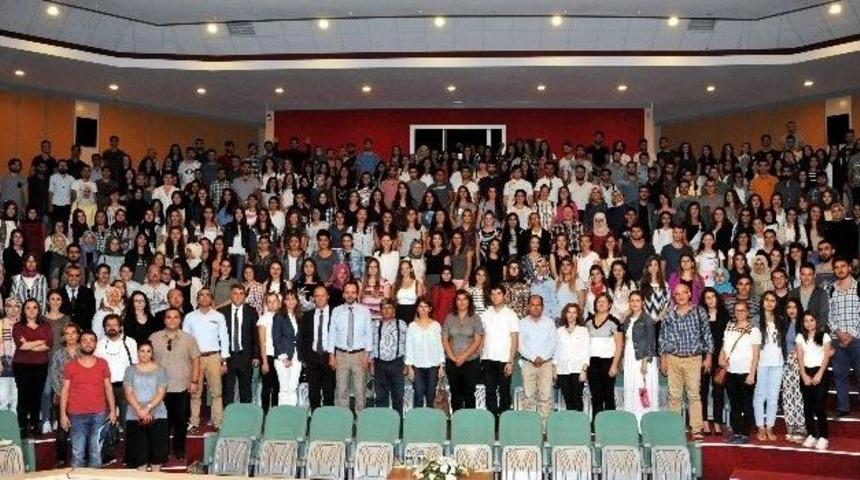 Eğitim Fak&uuml;ltesi &Ouml;ğrencileri Oryantasyonda Buluştu