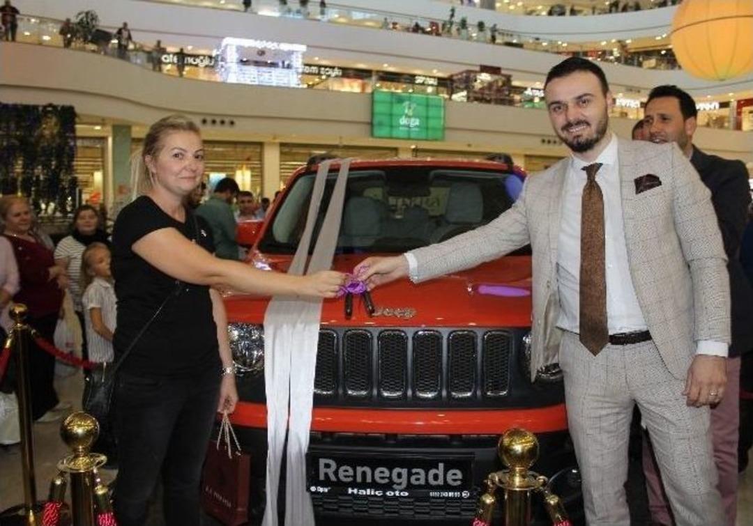 Tiş&ouml;rtten Araba &Ccedil;ıktı