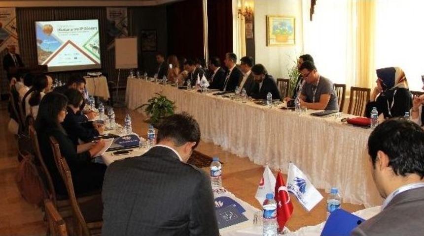 Erciyes Teknopark&rsquo;ta Fikri M&uuml;lkiyet Hakları Sorunları Masaya Yatırıldı