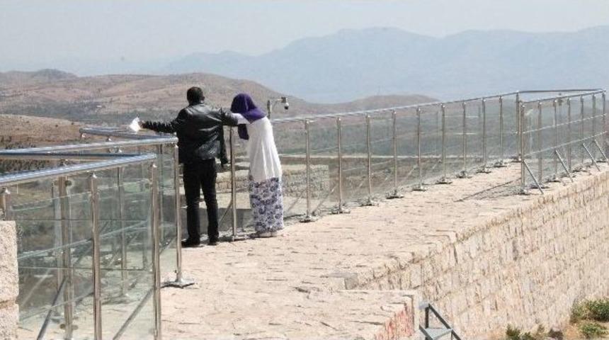 Harput Kalesi&rsquo;ne Seyir Terasları Yapıldı