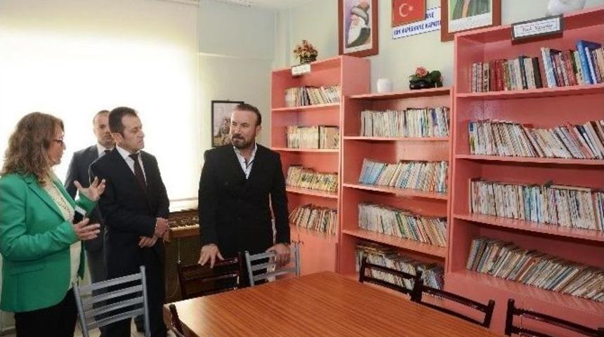 İzmit Belediyesi’nden Okullara Öğretmen Odası