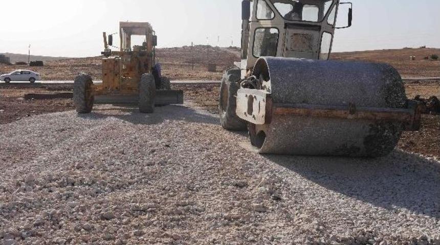 Haliliye Belediyesi&rsquo;nden Kırsal Mahallelerde Yol Yapım &Ccedil;alışması