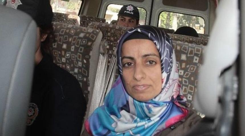 13 &Ouml;ğretmen Adliyeye Sevk Edildi