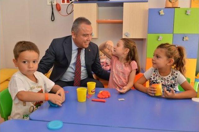 Konyaaltı Belediye Başkanı B&ouml;cek, &Ouml;ğrencilerle Buluştu 1