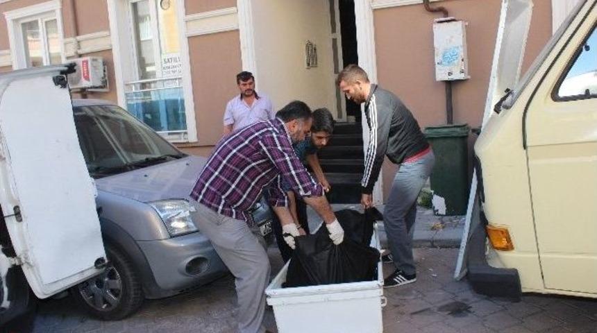 Denizli&rsquo;de Bir Apartta İranlı Vatandaşın Cesedi Bulundu