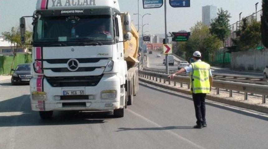(&ouml;zel Haber) Polis Beton Mikseri Ve Hafriyat Kamyonlarına Y&ouml;nelik Uygulamalarını Arttırdı
